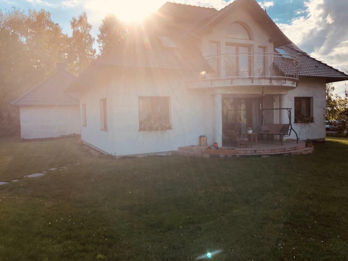 Nibylandia Dom Pod Lasem Nowa Wies Grodziska Buitenkant foto